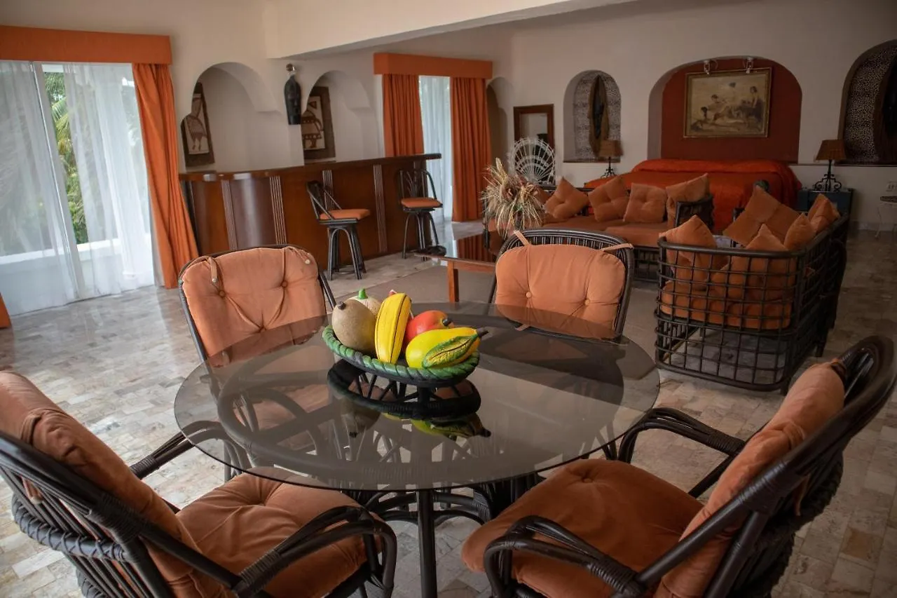 Villablanca Garden Beach Hotel Cozumel